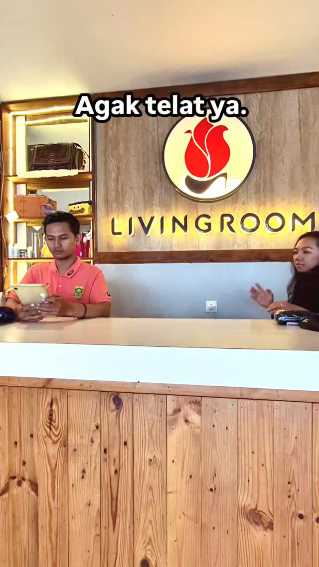 Hari libur di minta masuk ? Siap gasss.. tapi agak telat ya.. 🤭

#factoryoutlet #bogor #fypシ❤️💞❤️ #lucu #viral