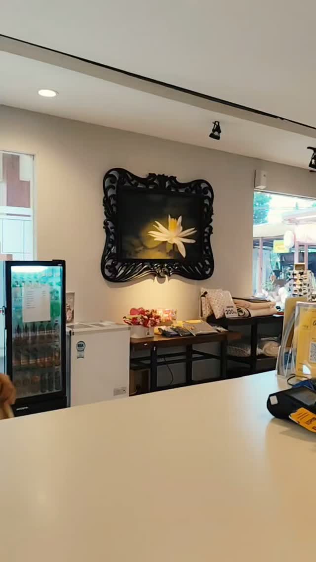 Bisa disebut nyindir ga nih ? 🤭
⚠️Just content ⚠️
#factoryoutlet #bogor #lucu #viral #fypシ❤️💞❤️